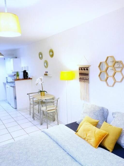Studio A 5 Mn A Pied De La Gare Saint-Roch Montpellier Zewnętrze zdjęcie